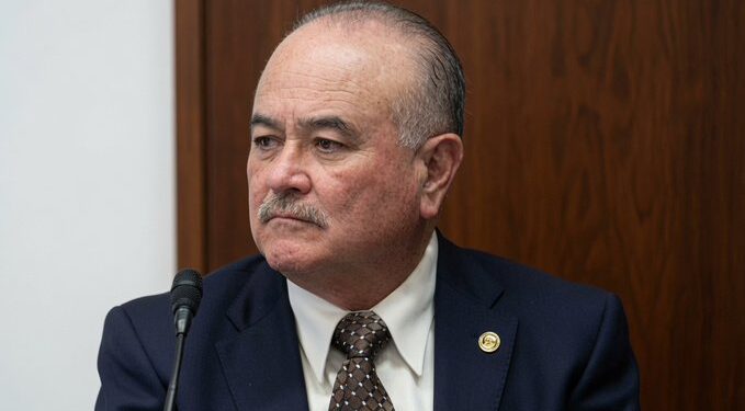 Ernesto Ruffo denuncia obstáculos en su defensa tras bloqueo de cuentas por la UIF