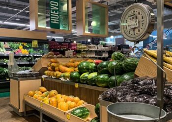Canasta básica supera los 4 mil 800 pesos en junio; inflación baja a su menor nivel en cinco años