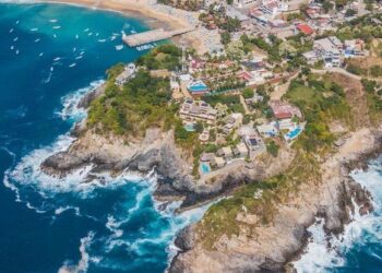 Semar levanta alerta de tsunami tras sismo de 7.4 en Chiapas; reportan saldo blanco y más de 60 réplicas