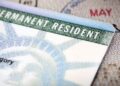 Regresa la política de ‘carga pública’: Trump modifica condiciones para obtener residencia en EE.UU.