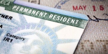 Regresa la política de ‘carga pública’: Trump modifica condiciones para obtener residencia en EE.UU.