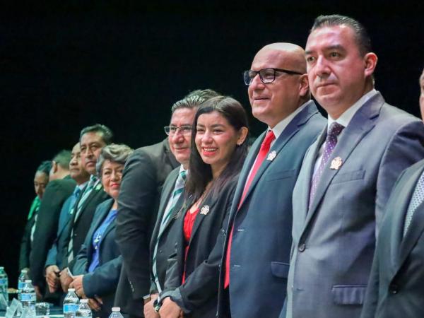 Con educación y esfuerzo, las nuevas generaciones construyen el futuro del estado