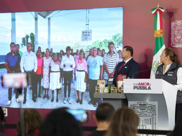Gobierno Estatal otorga impulso histórico a organización comunitaria