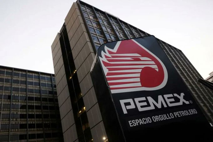 Pemex reduce 70% su utilidad trimestral, aunque incrementa ingresos y disminuye su deuda financiera
