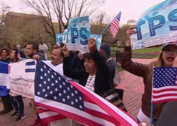 Tribunal suspende temporalmente medidas contra migrantes con TPS en Estados Unidos