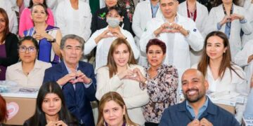 Salud y compromiso: Ceci Arellano entrega insumos al hospital de la niñez poblana