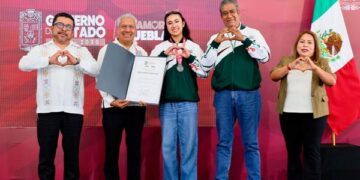 Talento poblano trasciende fronteras con medalla internacional en Londres
