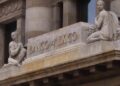 Banxico mantiene la tasa de interés en 6.5% ante una inflación que baja, pero con riesgos externos
