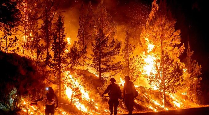 Incendios forestales alteran las elecciones primarias en Washington; más de 65 mil personas han sido evacuadas