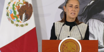 Gobierno de Sheinbaum abre debate sobre regulación de redes sociales y uso de celulares en menores