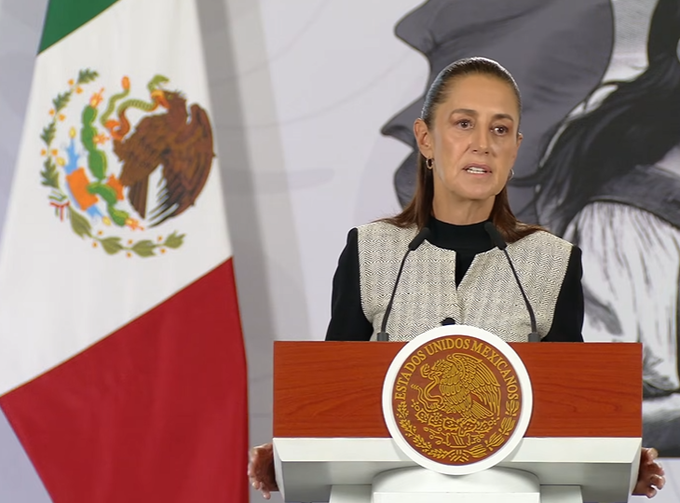 Gobierno de Sheinbaum abre debate sobre regulación de redes sociales y uso de celulares en menores