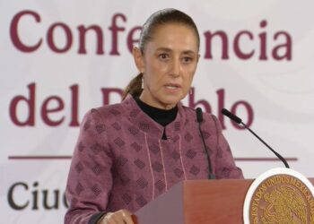 Sheinbaum aborda educación, redes sociales y apoyo a mexicanos afectados en Colombia durante la mañanera