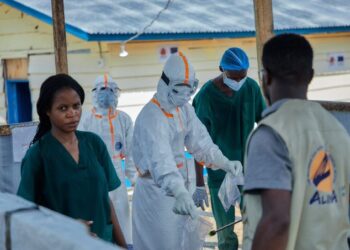 OMS alerta por rápido crecimiento del brote de ébola en la República Democrática del Congo