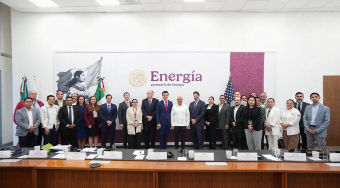 México y EU analizan incorporar etanol a gasolinas para reforzar seguridad energética