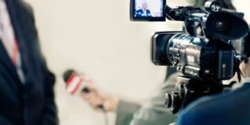 CIRT y radios comunitarias alcanzan acuerdos sobre lineamientos de audiencias: Sheinbaum