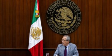 Congreso de Sinaloa aprueba nueva licencia de Rocha Moya; alista elección de gobernador interino