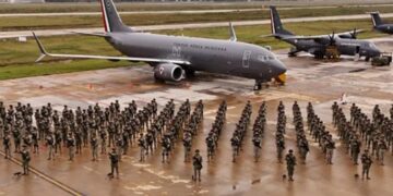 Sedena envía 300 militares a Sinaloa en medio del cambio de gobierno y la ola de violencia