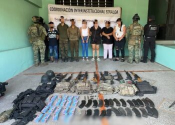 Ocho detenidos y arsenal asegurado durante operativo federal en Badiraguato, Sinaloa