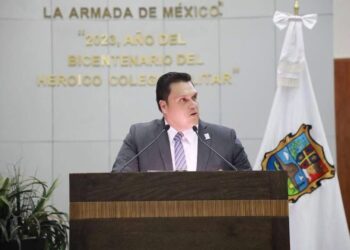 Legisladores de Tamaulipas exigen a Cabeza de Vaca volver a México