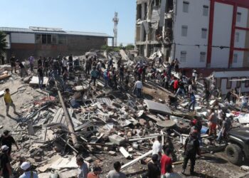Emergencia en Colombia por terremoto de 7.4; hay muertos y edificios colapsados