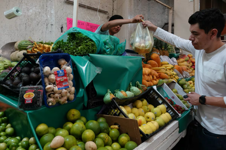 La inflación en México repunta a 3,26% en agosto y frena su desaceleración