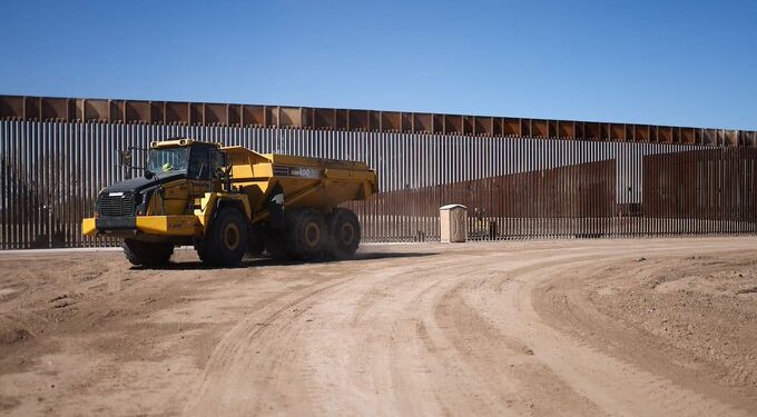 Trump suspende obras del muro fronterizo en Big Bend ante críticas por impacto ambiental