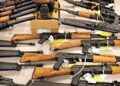 EU golpea red de tráfico de armas: declaran culpable a texano por enviar piezas a México