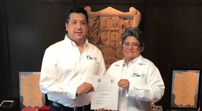 Cabeza de Vaca niega reuniones con criminales mientras crecen señalamientos por contratos