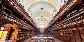 La Biblioteca Palafoxiana celebra 380 años de ser memoria viva de puebla.