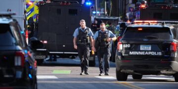 Ataque armado en Mineápolis deja un muerto y seis heridos, entre ellos dos policías