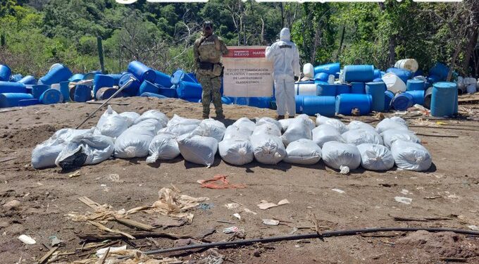Golpe al narco en Sinaloa: inhabilitan tres laboratorios y aseguran 16.8 toneladas de metanfetamina