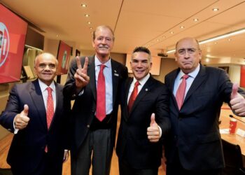Alito Moreno recibe a Vicente Fox y llaman a construir una alternativa política