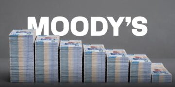 México enfrenta presión fiscal por bajo crecimiento y mayor deuda: Moody’s