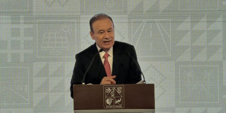Durazo destaca política social, seguridad y obras en su quinto informe de gobierno