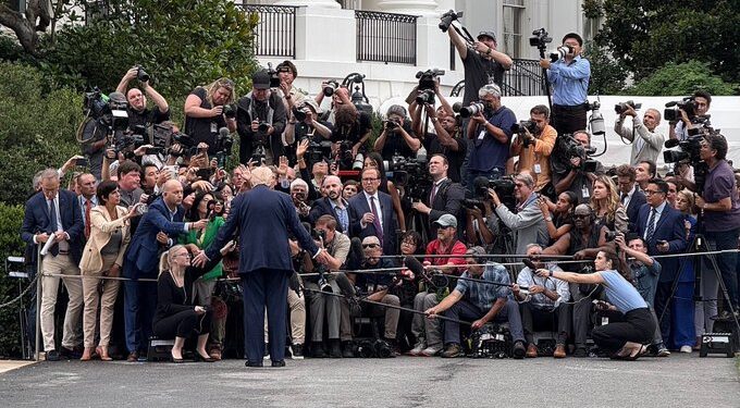 CNN y MS NOW regresan a la Casa Blanca tras orden judicial contra el veto de Trump