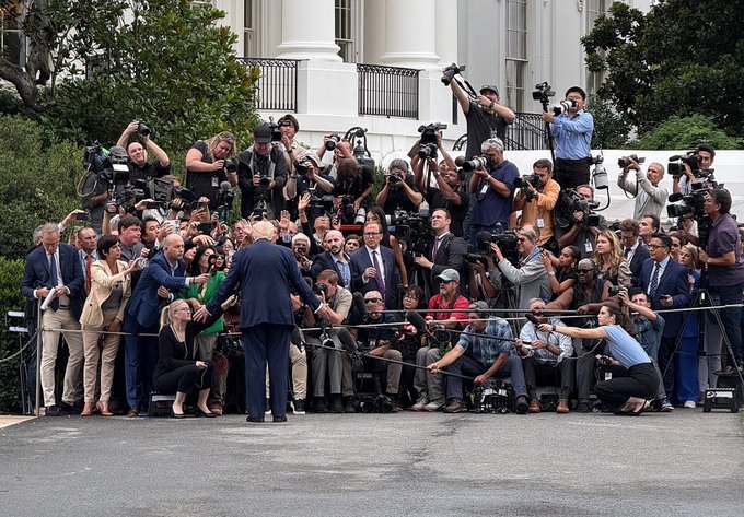 CNN y MS NOW regresan a la Casa Blanca tras orden judicial contra el veto de Trump
