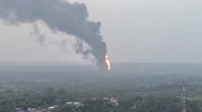Explosión en planta de sal en Jáltipan deja tres muertos