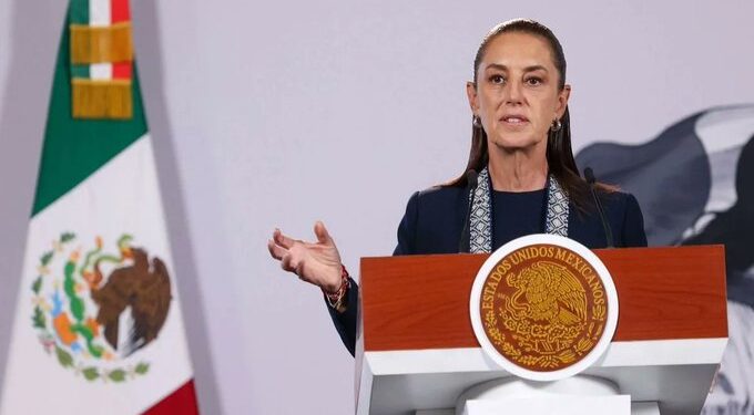 La Mañanera de Sheinbaum hoy 21 de septiembre: celulares, Maru Campos y economía