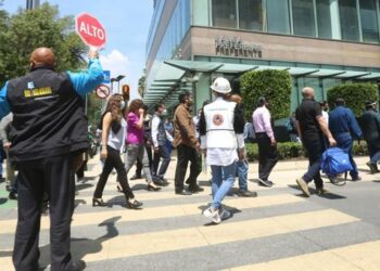 Alerta sísmica suena en CDMX; así fue el Segundo Simulacro Nacional 2026