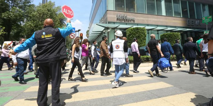 Alerta sísmica suena en CDMX; así fue el Segundo Simulacro Nacional 2026