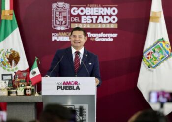 Modernización del Aeropuerto Hermanos Serdán proyecta a Puebla hacia 2030: Armenta Mier.