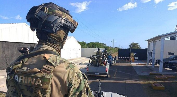Refuerzan seguridad en Mazatlán con mil 836 elementos federales ante ola de violencia