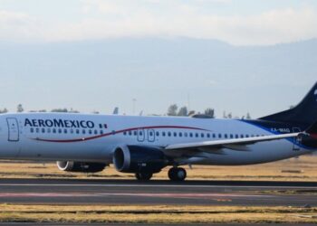 Autoridad detecta posible exposición de millones de datos vinculados con Aeroméxico