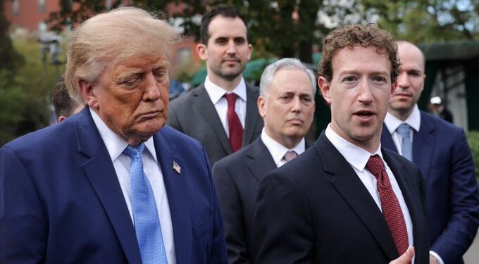 Trump ordena a agencias de EU usar “superinteligencia” en lugar de “inteligencia artificial”