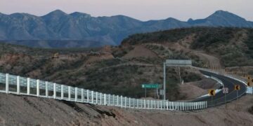 EU alerta por posible amenaza en Nogales y restringe actividades de su personal