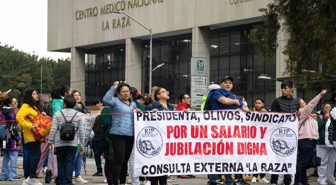 Trabajadores del IMSS alistan protestas nacionales por salarios, falta de medicamentos y cambios sindicales