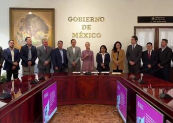 Sheinbaum acuerda medidas para fortalecer la producción y exportación de aguacate