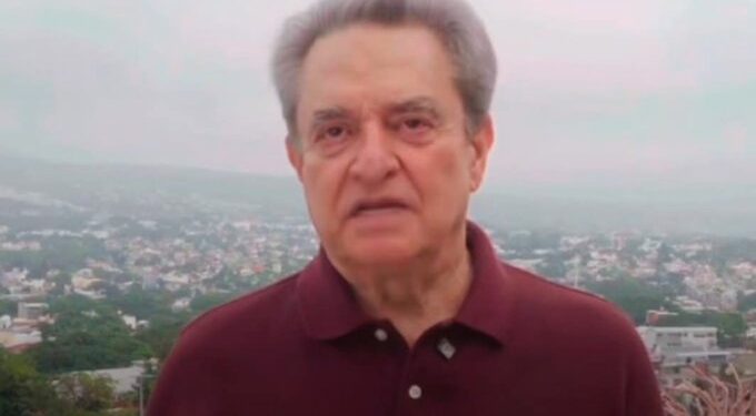 Pío López Obrador se registra en Morena para buscar candidatura en Chiapas
