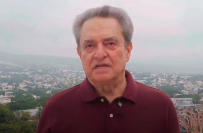 Pío López Obrador se registra en Morena para buscar candidatura en Chiapas