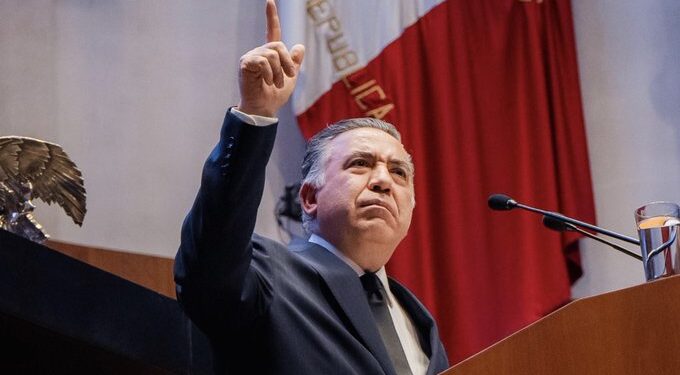 Enrique Inzunza presenta informe legislativo en medio de acusaciones y su salida de Morena